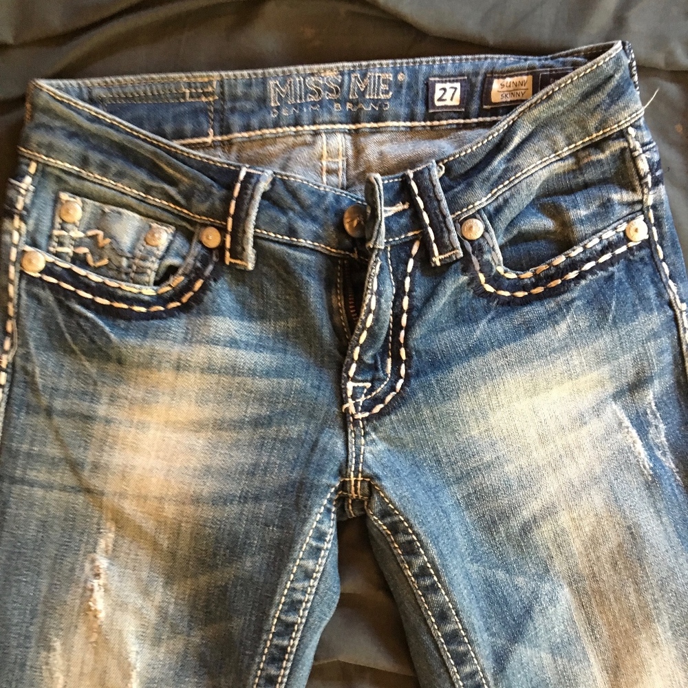 Miss Me skinny jeans size 27 inseam 31